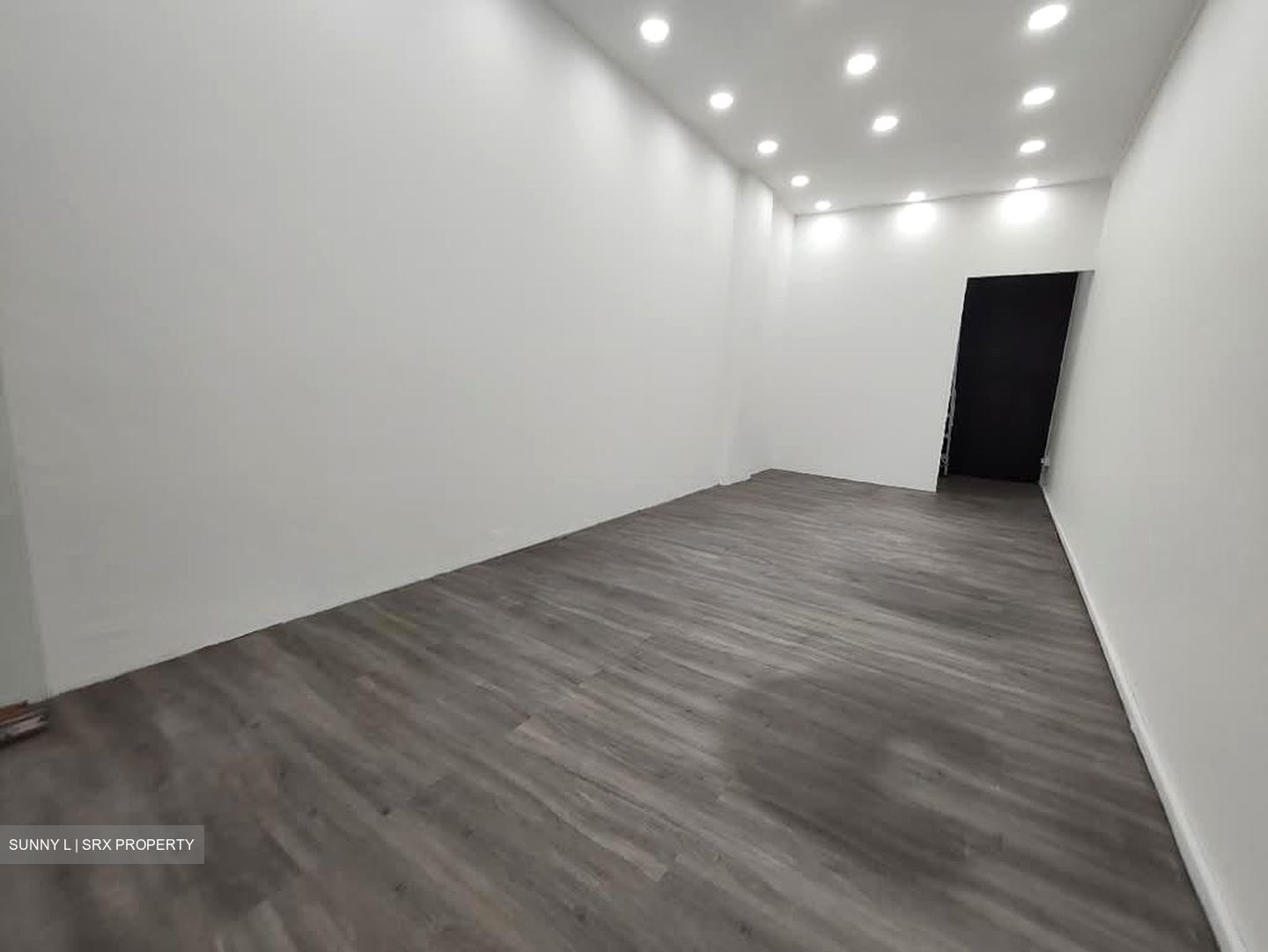 Ang Mo Kio Avenue 8 (D20), Shop House #588449331